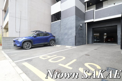 【駐車場】 | GRANDUKE大曽根 | 車をお持ちの方に嬉しい駐車場付きの物件です