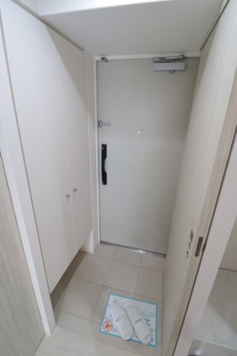 【玄関】 | W.O.B.京橋