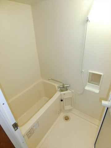 メゾングレースの浴室