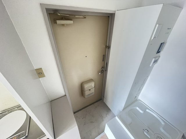 【玄関】 | アメニティハイツ上ヶ原壱番館 | ゆったりとした玄関です