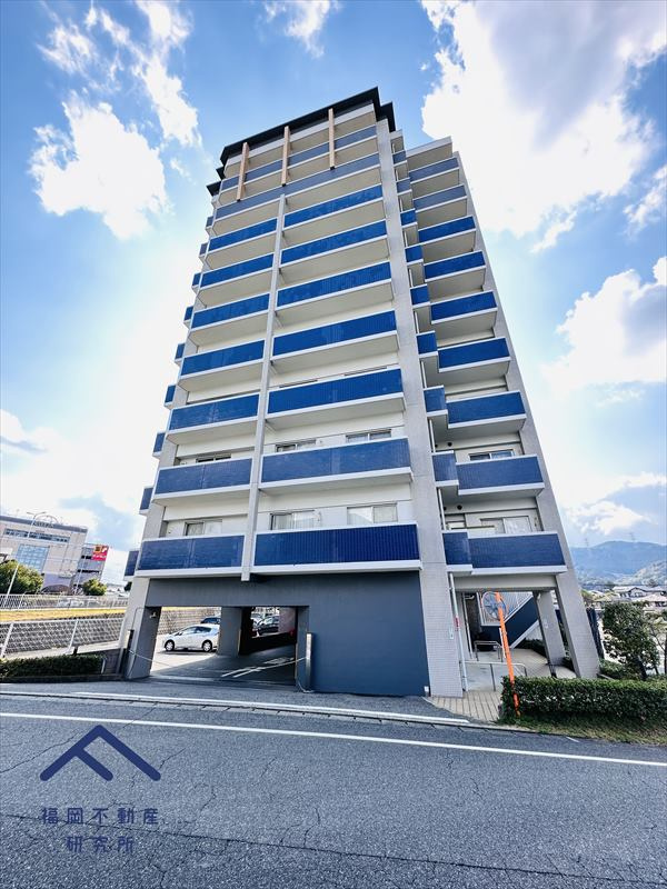 アンピール美しが丘南の外観