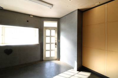 【玄関】 | 友常テナント