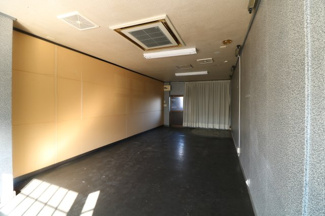 【内装】 | 友常テナント