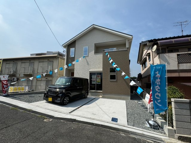 ーBloomーブルームー小倉北区板櫃町　【小倉北区　新築戸建て】の外観|シンプル飽きのこない デザインが特徴の外観です♪　【小倉北区　新築戸建て】