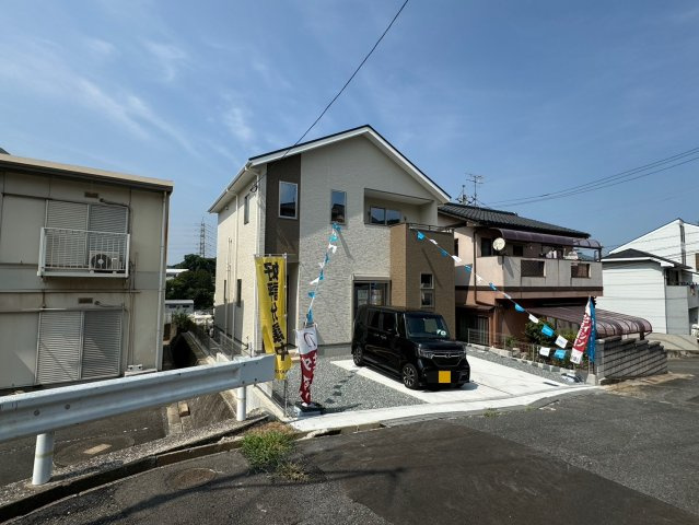 ーBloomーブルームー小倉北区板櫃町　【小倉北区　新築戸建て】の駐車場|駐車スペースは並列2台可能♪　【小倉北区　新築戸建て】