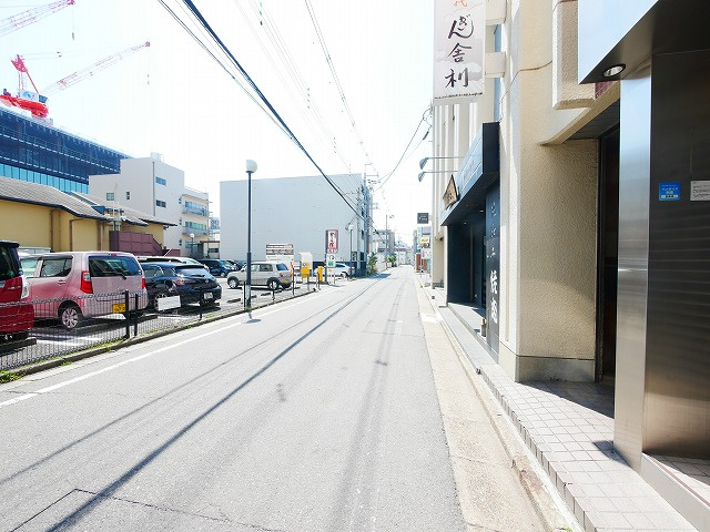 文屋ビルの駐車場
