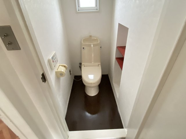 AU貸家住宅のトイレ