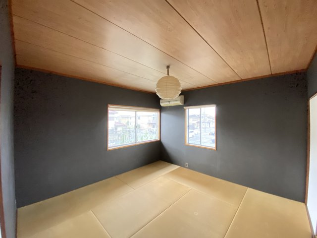 AU貸家住宅の和室