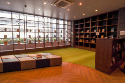 【その他共用部分】 | シエリアシティ千里山ゲートテラス（Ａ棟） | ライブラリースペースにはお子様と寛げるスペースも♪