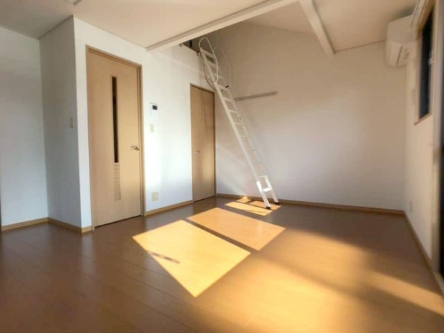 ルネマメゾンの居間・リビング