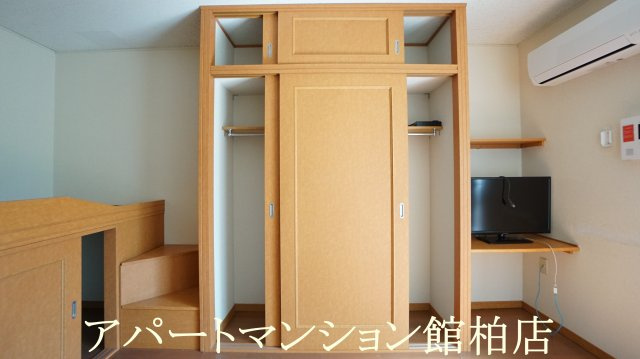 レオパレス小柴の収納