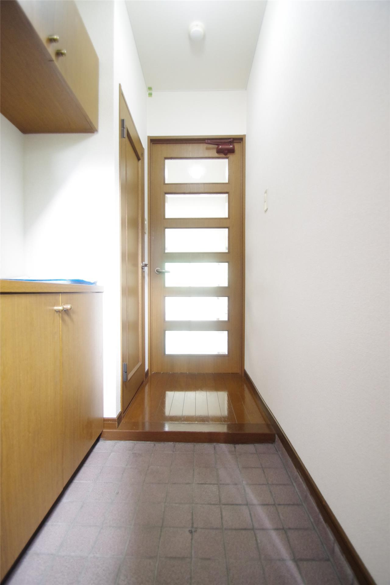 熊本市中央区坪井３丁目の賃貸マンションの玄関