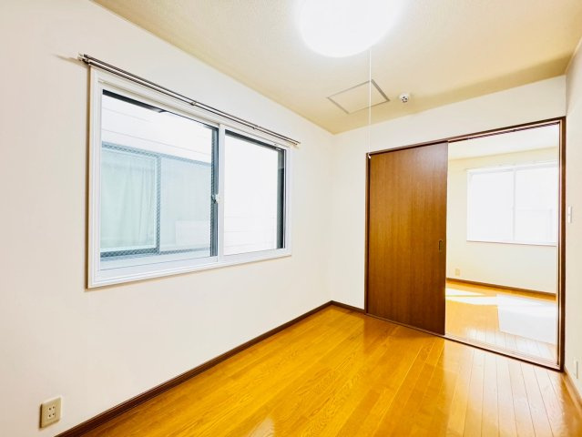 【洋室】 | 【CP対象】アークコート南7条 | コンパクトで使いやすい洋室です