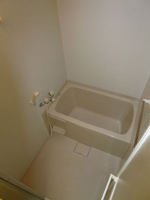 【浴室】 | ヴィレ・コート石城 | 別号室の写真になります。現況優先。