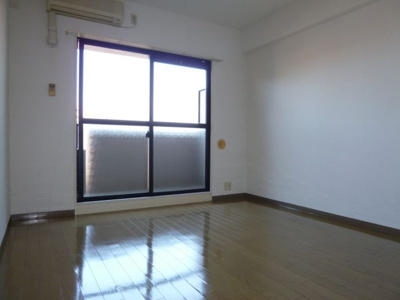 【バルコニー】 | ヴィレ・コート石城 | 別号室の写真になります。現況優先。
