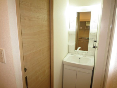 【洗面所】 | ノースランド住吉 | 別号室の写真になります。現況優先。