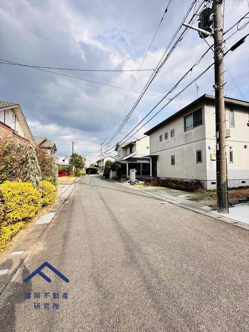 鳥栖市あさひ新町　戸建ての前面道路含む現地写真