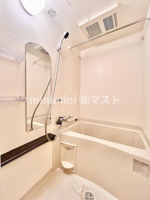 プレサンス新町ウィズジョイの浴室