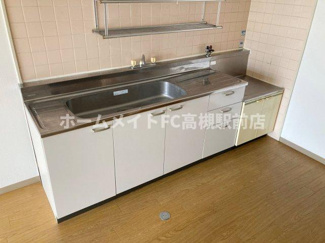 【キッチン】 | アヴァンセ高槻 | 203号室の写真です。