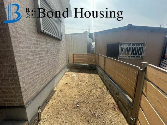 駐車６台 敷地100坪超 明石市朝霧東町１丁目 良質平屋建