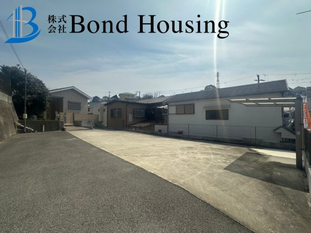 駐車６台 敷地100坪超 明石市朝霧東町１丁目 良質平屋建