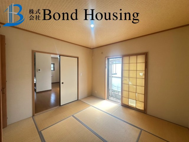 駐車６台 敷地100坪超 明石市朝霧東町１丁目 良質平屋建