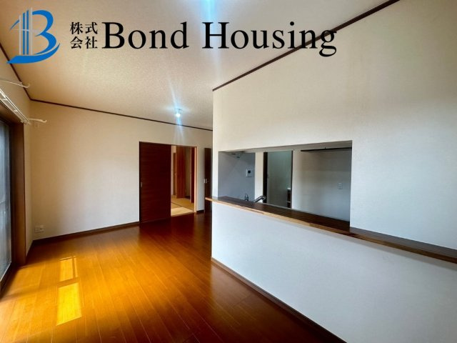 駐車６台 敷地100坪超 明石市朝霧東町１丁目 良質平屋建