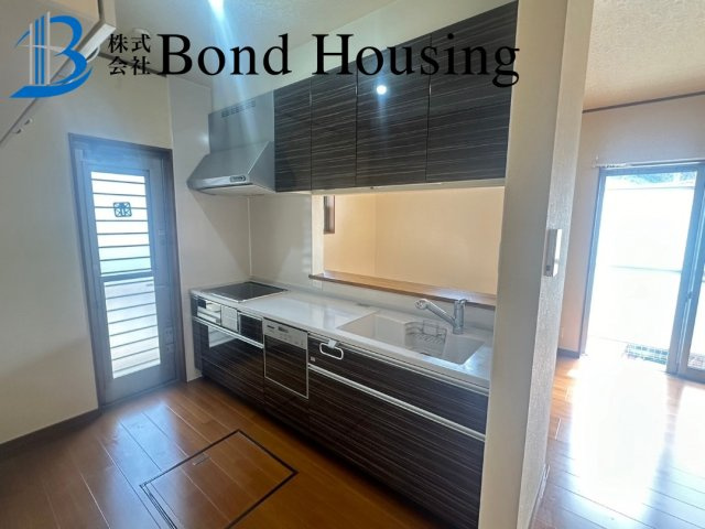 駐車６台 敷地100坪超 明石市朝霧東町１丁目 良質平屋建の浴室