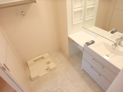 【設備】 | Ｂｒａｍａ甲東 | 防水パン付き室内洗濯機置き場