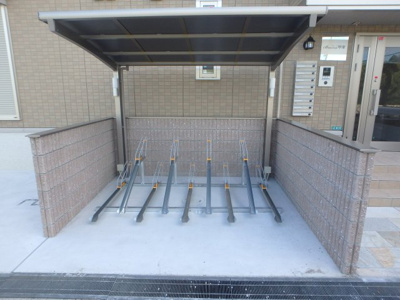 【その他】 | Ｂｒａｍａ甲東 | 駐輪場