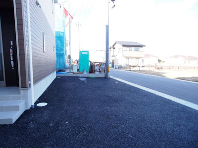 【駐車場】 | Cradle garden　本宮中台第2　2号棟 | 雪かきしやすい駐車場です◎