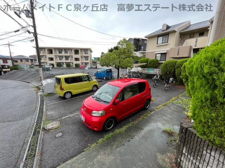 グリーンハイツ高倉A棟の駐車場