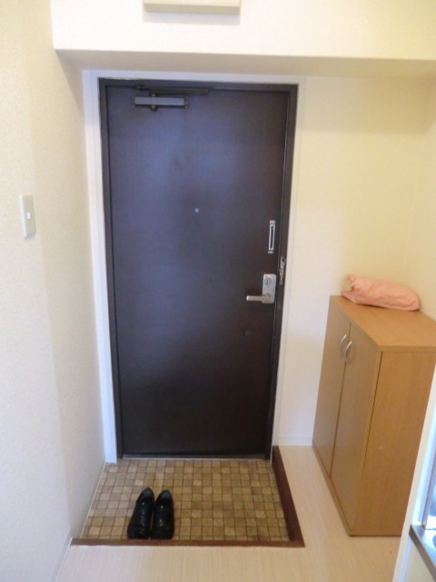 クレイン新大阪の玄関