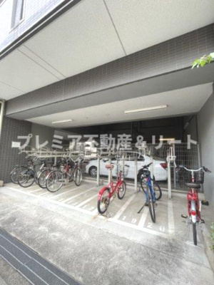 【その他共用部分】 | プレミアステージ駒込 | 駐輪場です
