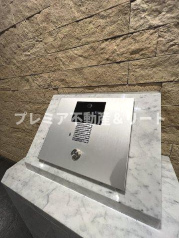 【その他共用部分】 | プレミアステージ駒込 | オートロックの共同玄関です