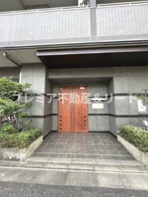 【エントランス】 | プレミアステージ駒込 | 清潔なエントランスです