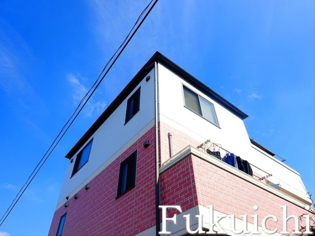 ロキマート学芸大学の外観