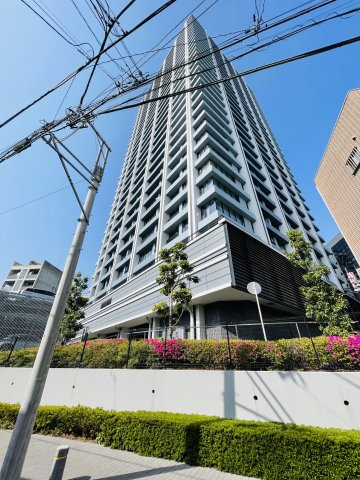グランドミレーニアの外観