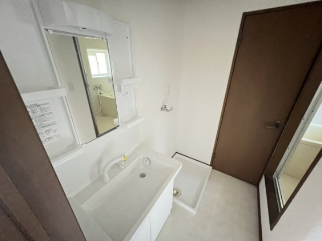 さくらハイツの洗面所|洗面台新品です。