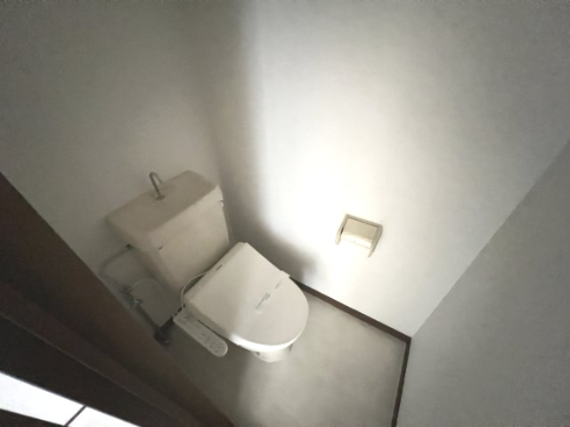 さくらハイツのトイレ|温水洗浄便座付き