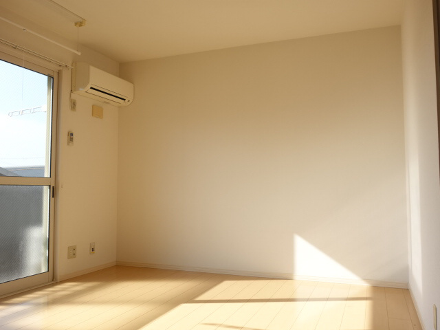 ラフィーネ林Ⅲの居間・リビング