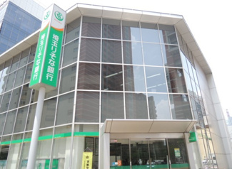銀行