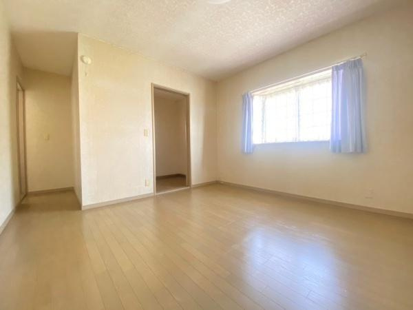岩出市今中　中古戸建の洋室