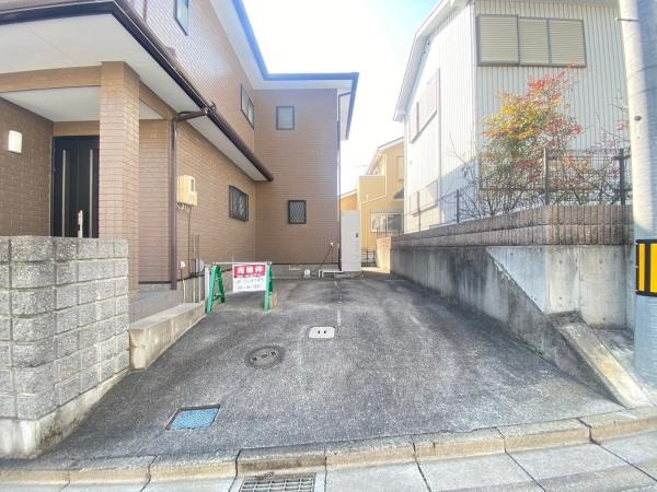 岩出市今中　中古戸建の駐車場