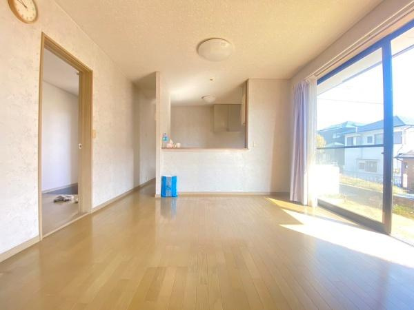 岩出市今中　中古戸建の居間・リビング