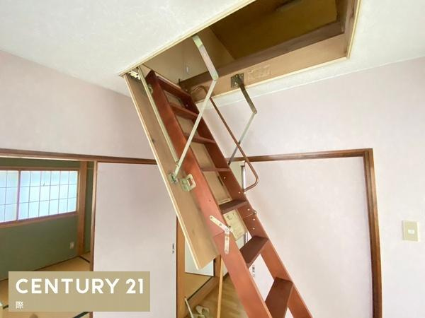 和歌山市朝日の中古一戸建の内装|小屋浦収納あり、収納に拘わりたい方にオススメです！