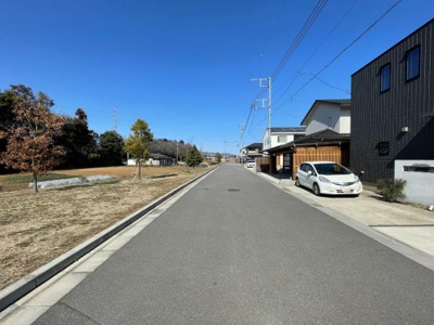 【前面道路含む現地写真】 | つくば市流星台　築浅住宅　全館空調　無垢材の家
