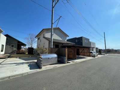 【前面道路含む現地写真】 | つくば市流星台　築浅住宅　全館空調　無垢材の家