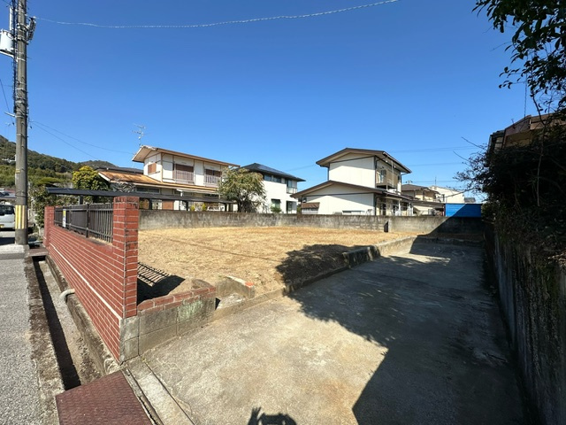 香南市野市町みどり野1丁目の外観|敷地内の南西端から北東方向を撮影