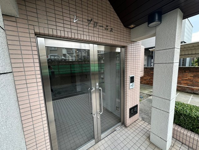 レ・ブローニュのエントランス